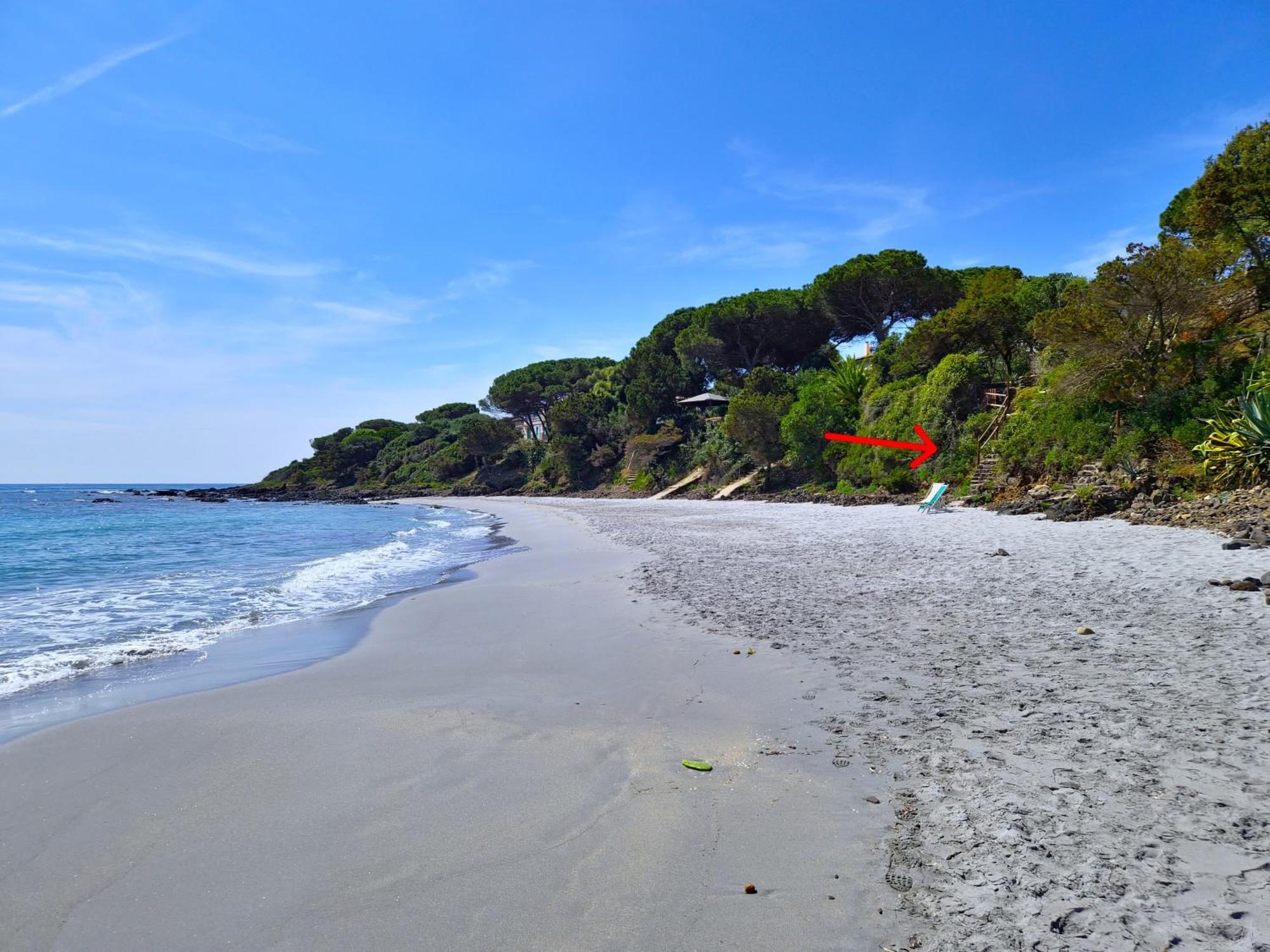 Villa Papiyon-Accesso Privato Alla Spiaggia Cala Liberotto Exterior photo